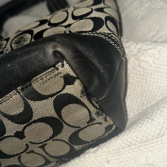 Coach Vintage Hampton F13973
Handbag Signature Jacquard &
Leather - Picture 5 of 16